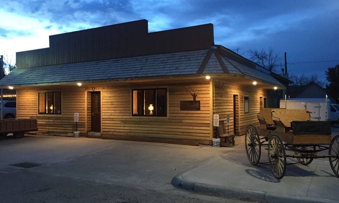 Buffalo Casa | Creekside Downtown ADULTS ONLY Group Stay, CITY, STATE APPROVED