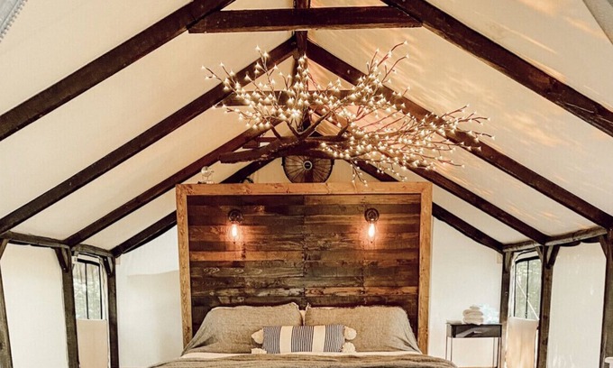 Greenbrier Casa | Creekside Farm Lower Tent