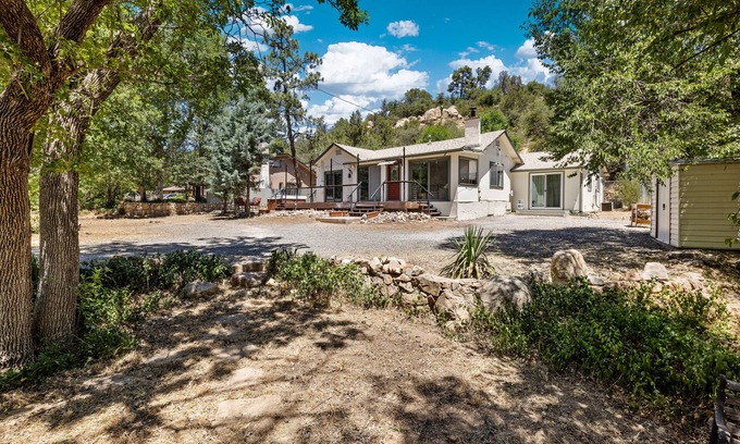 Prescott Casa | Creekside Getaway by Downtown