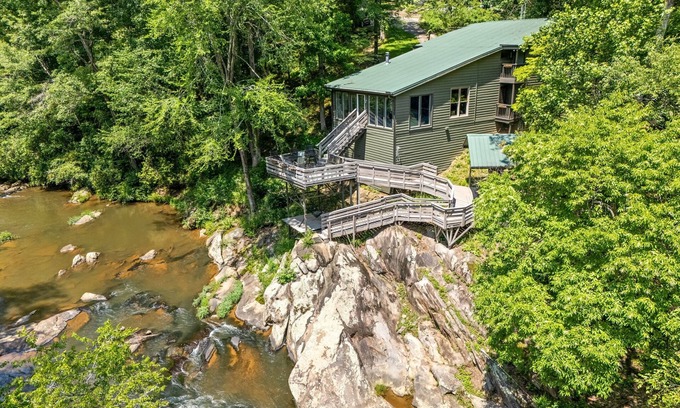 Graham Casa | Creekside Haven ~ Centralhatchee Creek