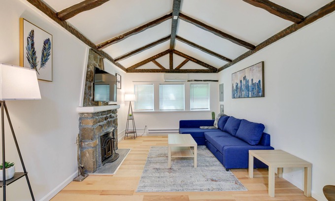 Monroe Casa | Creekside Hudson Valley Retreat ~ 4 Mi to Winery!