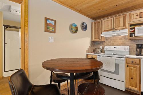 Fall River Estates Apartamento | Creekside Suites 06 by Estes Park Condos