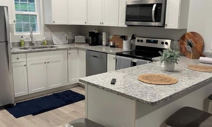 Bloomingdale Casa | Creekside Townhomesnn