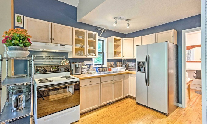 Mars Hill Casa | ¡NUEVO! Creekside Weaverville Home-16 Mi a Asheville