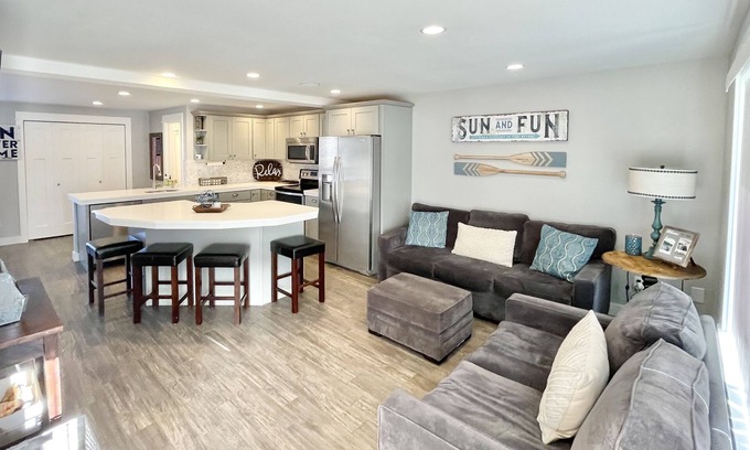 Quincy Condominio | Crescent Bar Getaway-Pool/Beach/River, Gorge Concerts, Wineries, Sunshine & Ski!