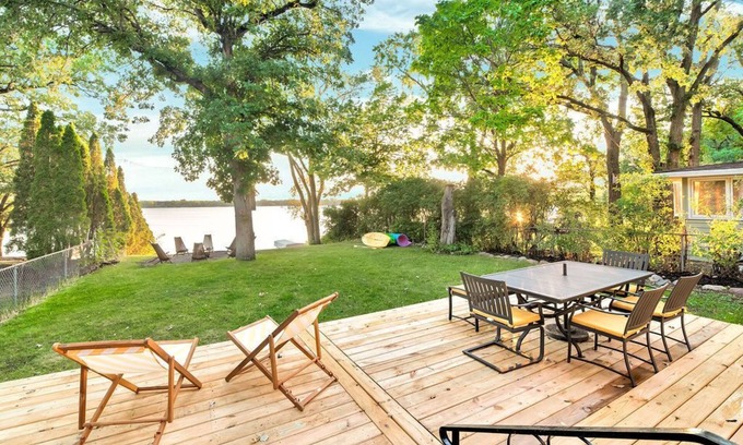 Big Lake Cabina | Crescent Cottage - 3 Bedroom 1.5 Bath with Firepit, Lake Toys, and Sunset Views