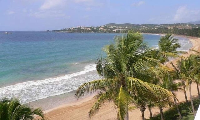 Humacao Condominio | Crescent Cove 79 - Playa Recientemente renovado Villa en Palmas del Mar