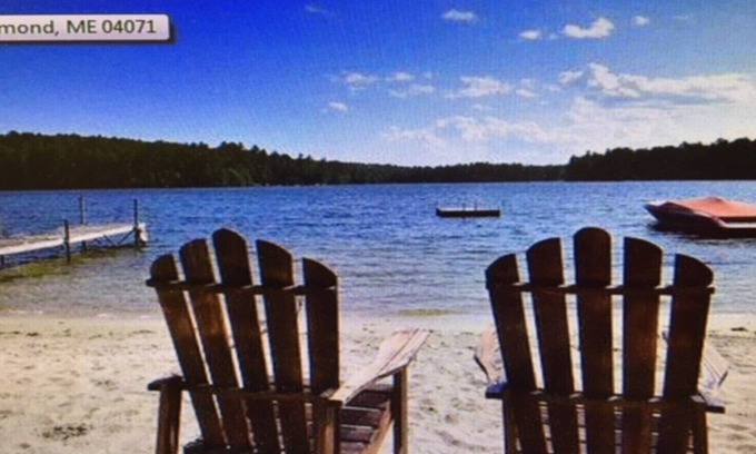 Raymond Casa | Crescent Lake - Raymond, Maine - A orillas del lago con Sandy Beach