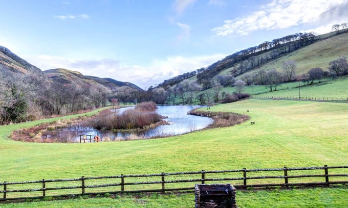 Builth Wells Chalet De Esquí | Ubicado en un entorno campestre impresionante con lago de pesca, excelentes caminatas, ciclismo y rodeado de mo