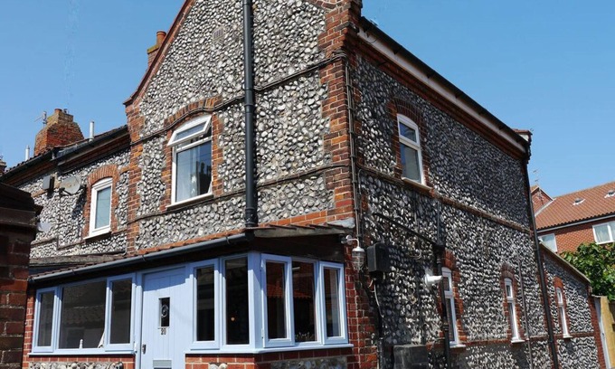 Cromer Cabaña | Cromer Flint Cottage, a pocos pasos del paseo marítimo y las tiendas, wi-fi gratuito, se admiten perros