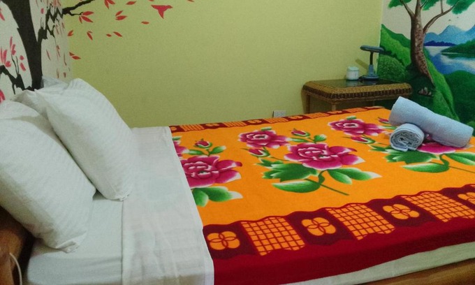 Oslob Cama Y Desayuno | Cronin Residence