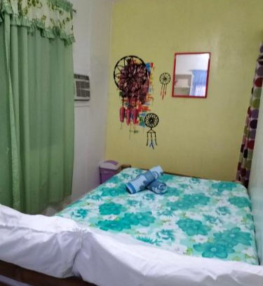 Oslob Cama Y Desayuno | Cronin Residence Resort