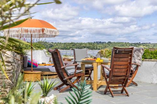 Dittisham Casa | Crooks Cottage - Charming, characterful, glorious views from the garden