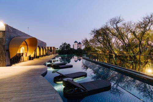 Wat Ket Complejo | Cross Chiang Mai Riverside