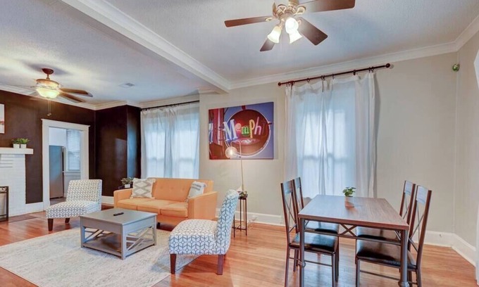 Crosstown Casa | 🏡Crosstown Cutie on V/E Greenline Pet Friendly🐶