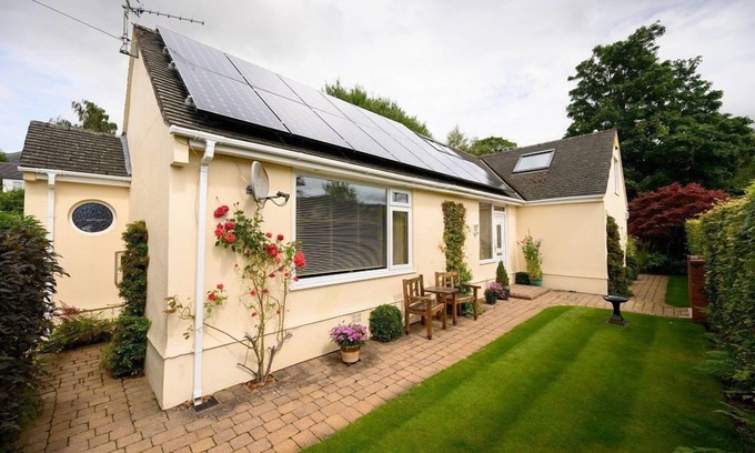 Keswick Cabaña | Crosthwaite Gardens - a house that sleeps 6 guests in 3 bedrooms