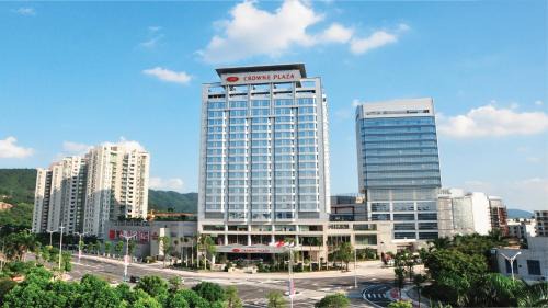 Nanqu Subdistrict Hotel | Crowne Plaza Zhongshan Wing On City by IHG