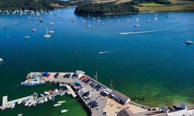 St. Mawes Cabaña | Crows Nest - sleeps 4 guests in 2 bedrooms