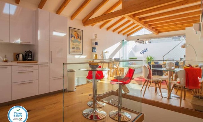 Se Casa | Crows Nest - Tranquility in Historic Faro