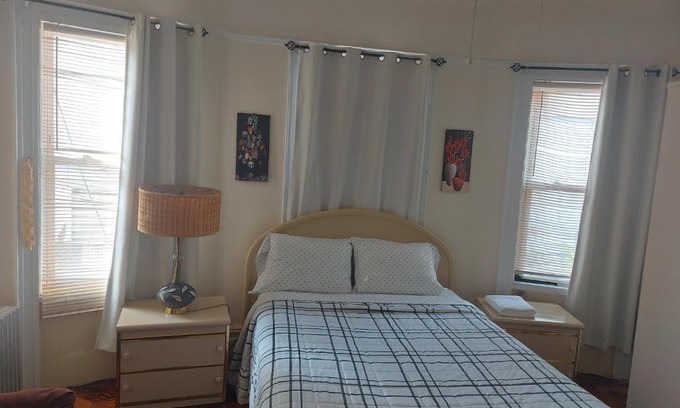 Flatbush Casa | Crsytal Chateau Room Rental