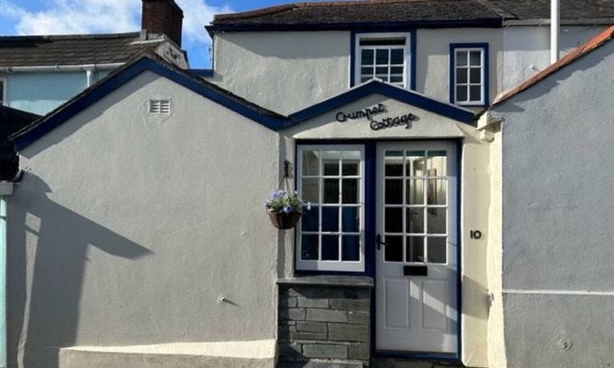 Mylor Bridge Cabaña | Crumpet Cottage, explore the scenic country