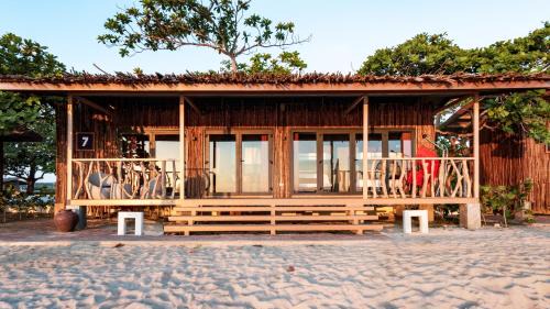 Calatagan Complejo | Crusoe Cabins Casobe