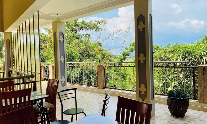 Entebbe Cama Y Desayuno | CRYSTAL APARTMENT HOTEL AND LODGES