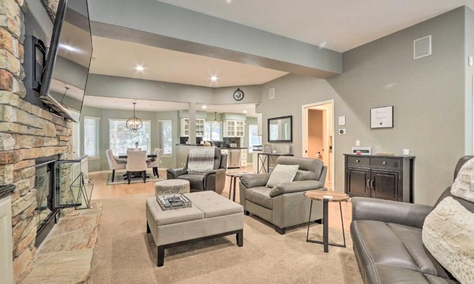 Post Falls Casa | Crystal Bay Home with Fireplace Near Ski Resorts