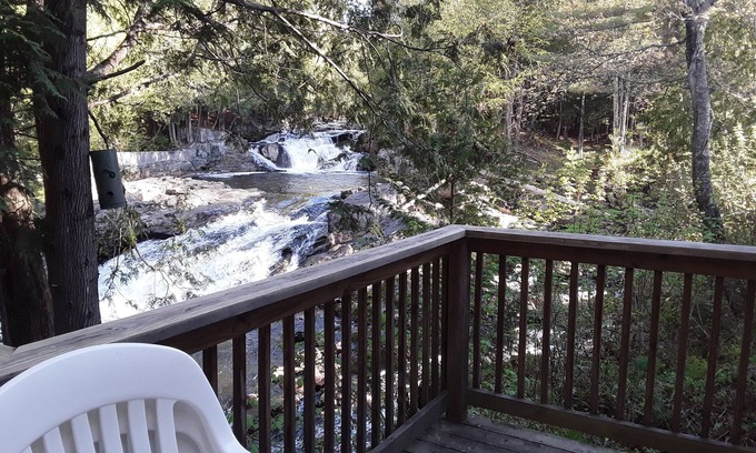 Stark Cabina | En Crystal Falls Retreat, Natación, Pesca, ATV