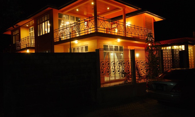 Hithadhoo Hotel | Crystal Retreat