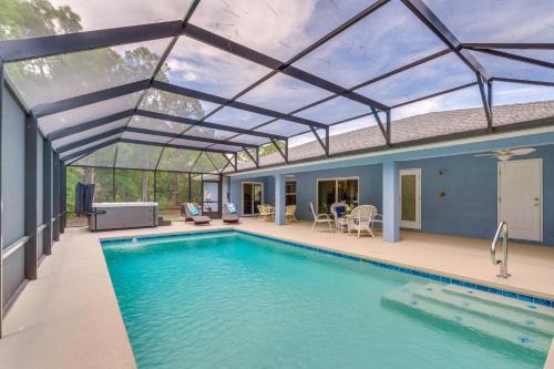 Crystal River Casa | Crystal River Home with Lanai and Hot Tub