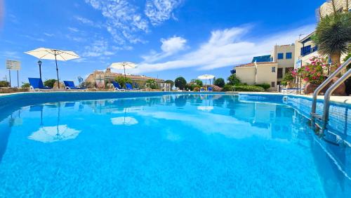 Chlorakas Casa | CSS Calm Smart Superior 2BD with Private Yard