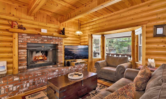 Eagle Mountain Estates Cabina | Cub's Cabin / Charming 3-Bedroom Log Cabin Near Big Bear Lake