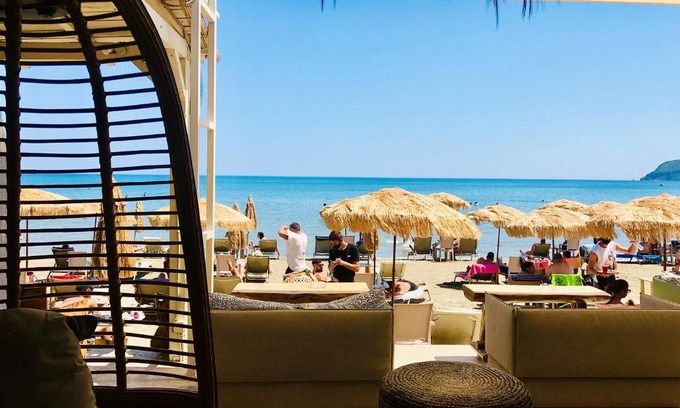 Laganas Hotel | Cubaneros Holiday Inn