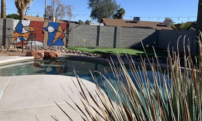 Mesa Grande Casa | Cubbie Homebie️Putting Green✓Billiards✓Pool✓King Bed✓