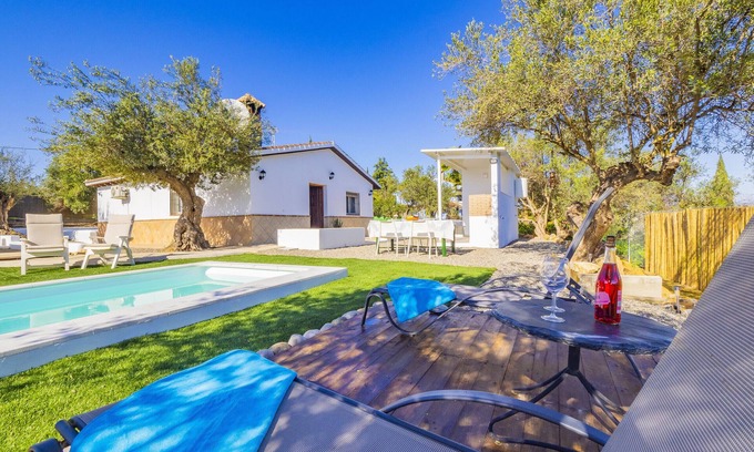 Alhaurín el Grande Cabaña | Cubo's Casa Rural La Oliva / piscina privada / aire acondicionado / wifi gratis