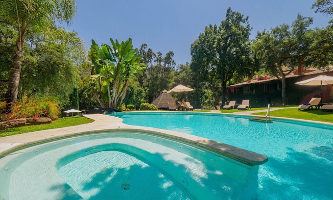 Coin Cabaña | Cubo's Finca La Fuente del Pedregal Casa 3 / naturaleza / piscina / wifi gratis