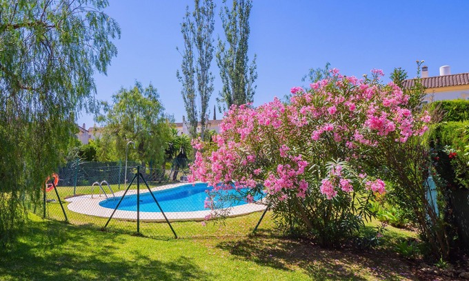 Mijas Chalet De Esquí | Cubo's Townhouse Sierrezuela