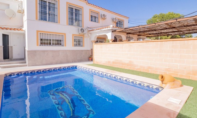 Villafranco de Guadalhorce Cabaña | Cubo's Villa Paraiso / wifi gratis / aire acondicionado / piscina privada