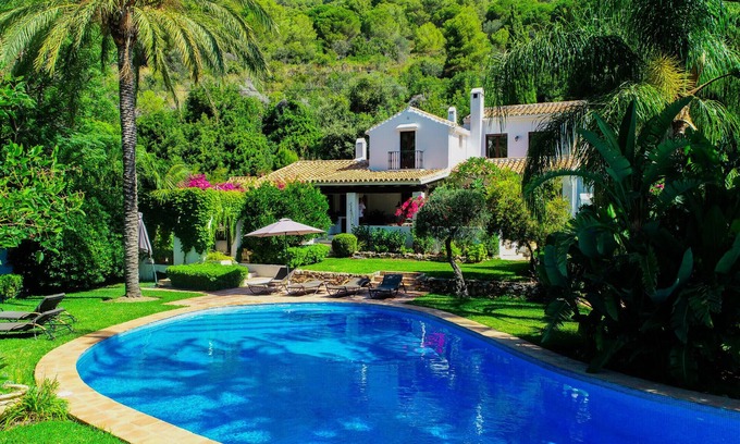 Coin Villa | Cubo's Villa Las Lagunas de Azahar High Privacy / wifi gratuito / alta privacidad / piscina privada