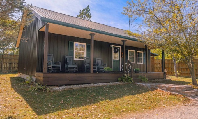 Laurelville Cabina | Cabaña-Baño Privado-Estándar-Cuddle Bug Cabin
