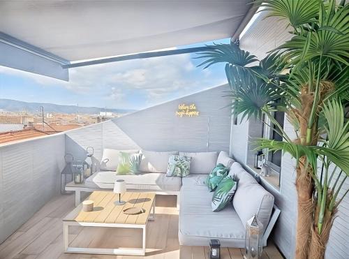 Cuenca Apartamento | Cuencaloft Ático Encantado Deluxe con Terraza