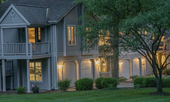 Culver Casa | Culver/ Lake Maxinkuckee East Shore family home, Beautiful sunset views!
