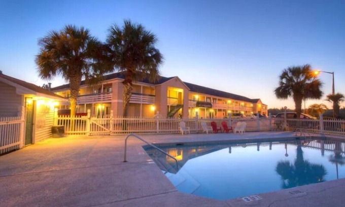 St. Marys Hotel | Cumberland Kings Bay Lodge