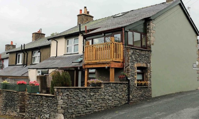 Tebay Casa | Cumbrian cottage, sleeps 6, in convenient location