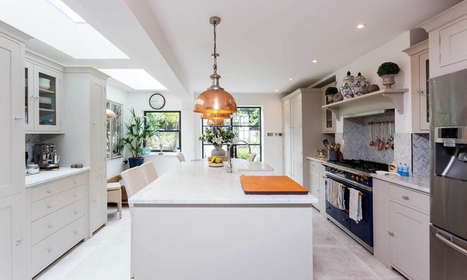 Town Casa | Curiouser and Curiouser, by Veeve