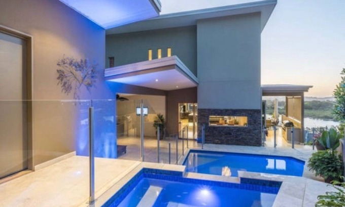 Currumbin Casa | Currumbin Coastal Luxury Retreat with pool, spa, theatre room and stunning views