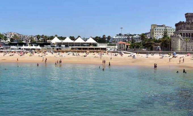 Estoril Apartamento | Cushy Apartment with garden in Estoril