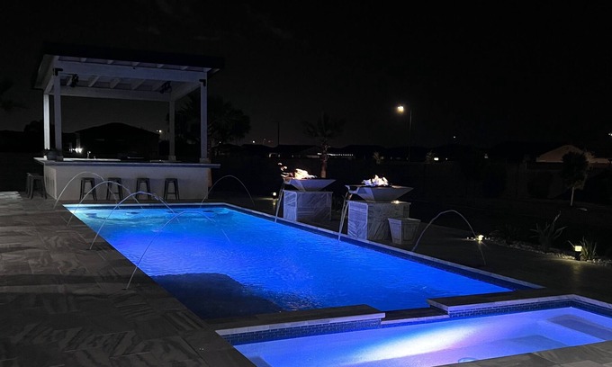 Buckeye Casa | Custom 3500 sq ft home 4 BR 3.5 Ba Pool /10 person spa on 1 acre with RV hookup.