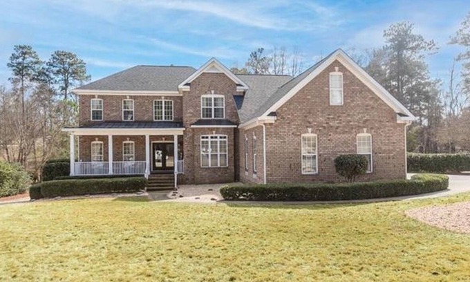 Evans Casa | Custom home for entertainment for Masters week
